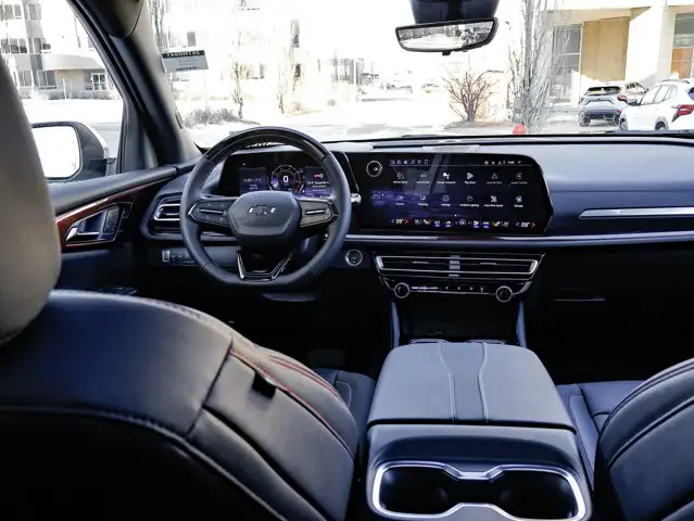 2026 Chevrolet Traverse - Photo 33
