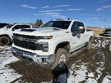 2024 Chevrolet Silverado 2500HD LT 6.6L Gas - Photo 3