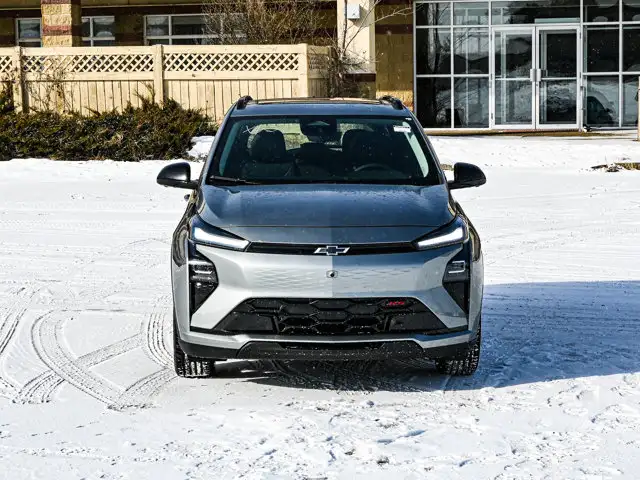 2027 Chevrolet Bolt RS - Photo 3