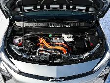 2027 Chevrolet Bolt RS - Photo 9