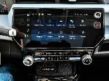 2027 Chevrolet Bolt RS - Photo 24