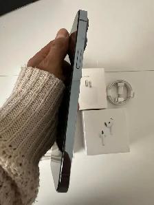 iPhone 13 Pro Max 256GB AirPods & Fast Charger - Photo 5