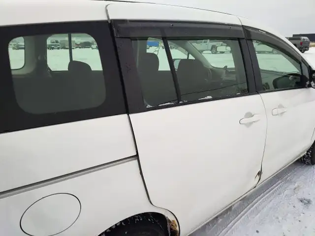 2010 Mazda Mazda5 - Photo 37