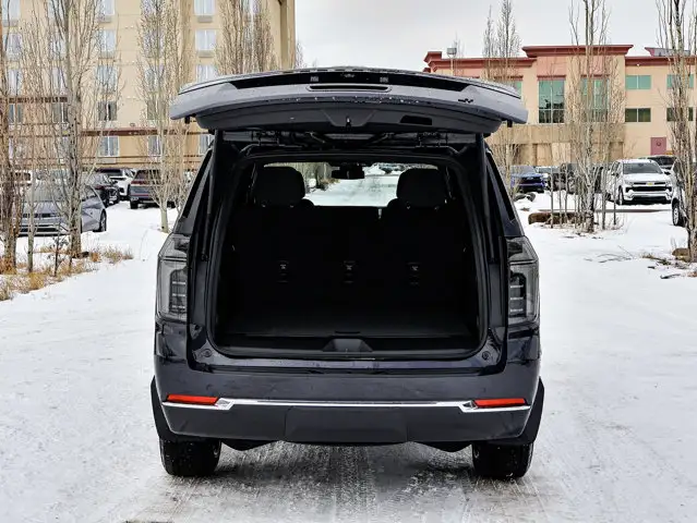 2026 Chevrolet Suburban LT - Photo 15