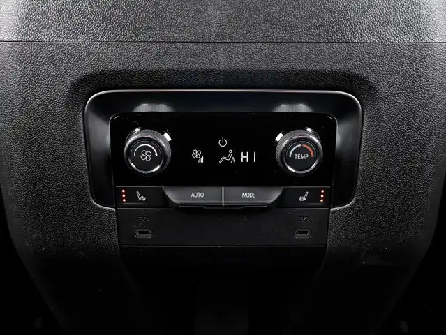 2026 Chevrolet Suburban LT - Photo 28