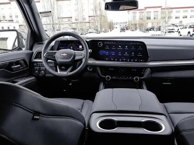 2026 Chevrolet Suburban LT - Photo 29