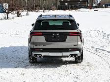 2026 Chevrolet Traverse Z71 - Photo 12