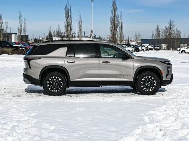 2026 Chevrolet Traverse Z71 - Photo 14