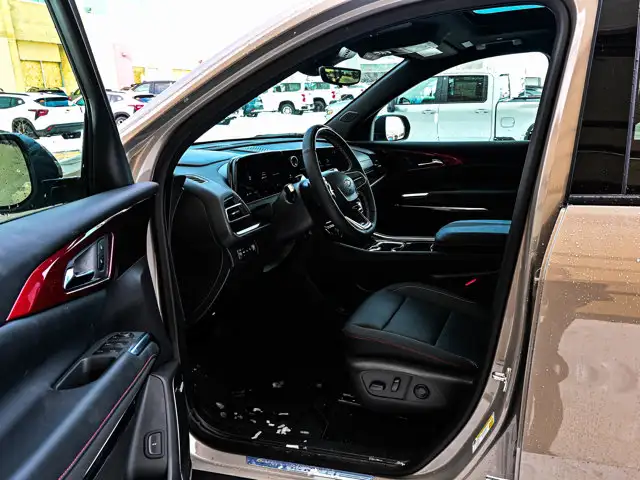 2026 Chevrolet Traverse Z71 - Photo 17