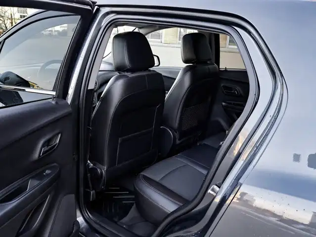 2018 Chevrolet Trax LT AWD 1.4L - Photo 28