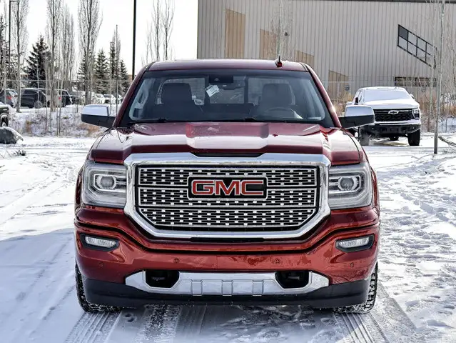 2018 GMC Sierra 1500 Denali 5.3L - Photo 3