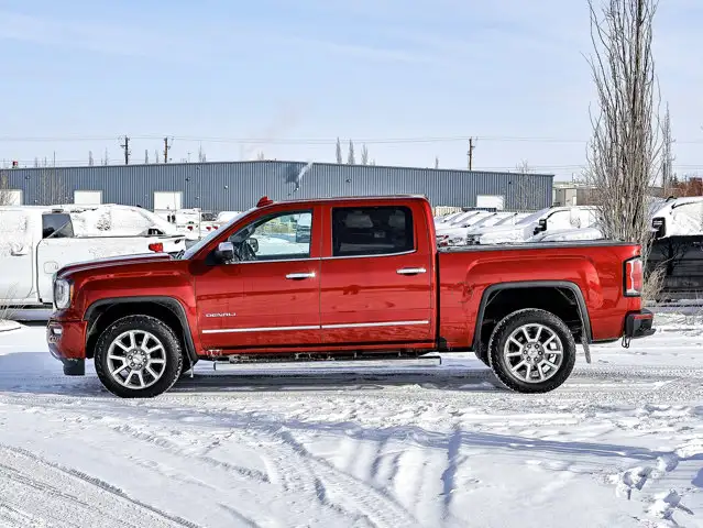 2018 GMC Sierra 1500 Denali 5.3L - Photo 10