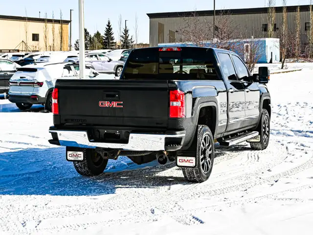 2019 GMC Sierra 2500HD SLT 6.6L - Photo 13