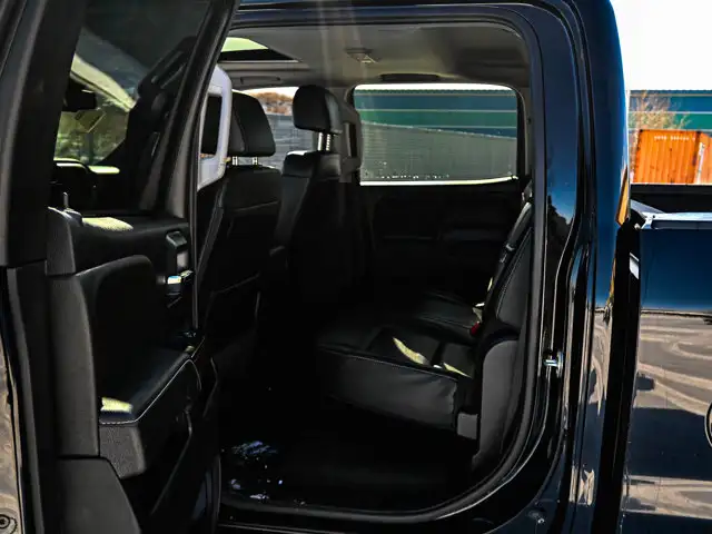 2019 GMC Sierra 2500HD SLT 6.6L - Photo 30