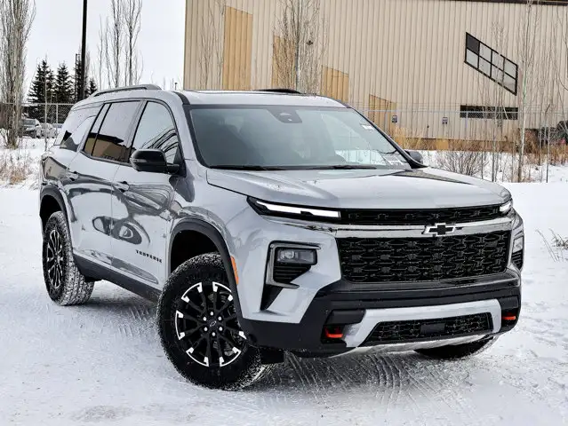 2026 Chevrolet Traverse Z71 - Photo 2