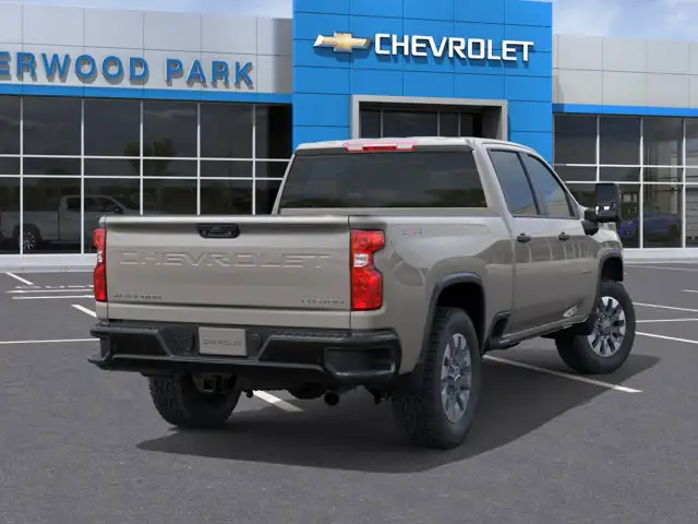 2026 Chevrolet Silverado 2500HD Custom - Photo 4