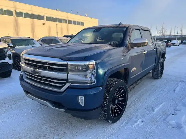 2018 Chevrolet Silverado 1500 High Country 6.2L - Photo 3