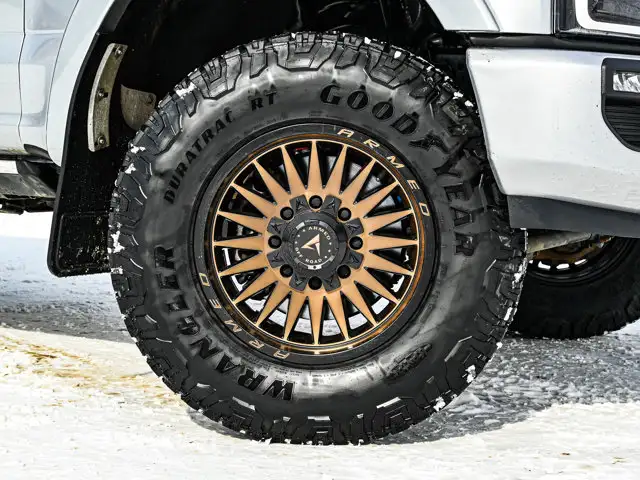 2021 Ford Super Duty F-350 SRW LARIAT Tremor Off-Road 7.3L - Photo 5