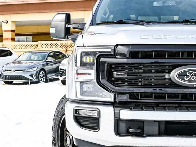 2021 Ford Super Duty F-350 SRW LARIAT Tremor Off-Road 7.3L - Photo 6