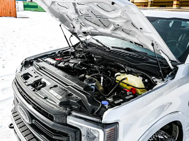 2021 Ford Super Duty F-350 SRW LARIAT Tremor Off-Road 7.3L - Photo 9
