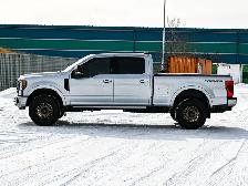 2021 Ford Super Duty F-350 SRW LARIAT Tremor Off-Road 7.3L - Photo 10