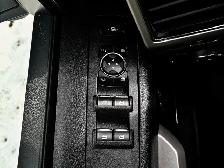 2021 Ford Super Duty F-350 SRW LARIAT Tremor Off-Road 7.3L - Photo 18