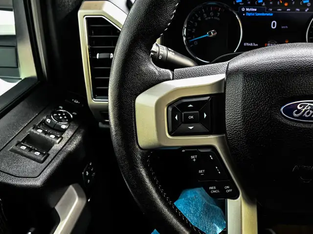 2021 Ford Super Duty F-350 SRW LARIAT Tremor Off-Road 7.3L - Photo 22