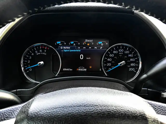 2021 Ford Super Duty F-350 SRW LARIAT Tremor Off-Road 7.3L - Photo 23