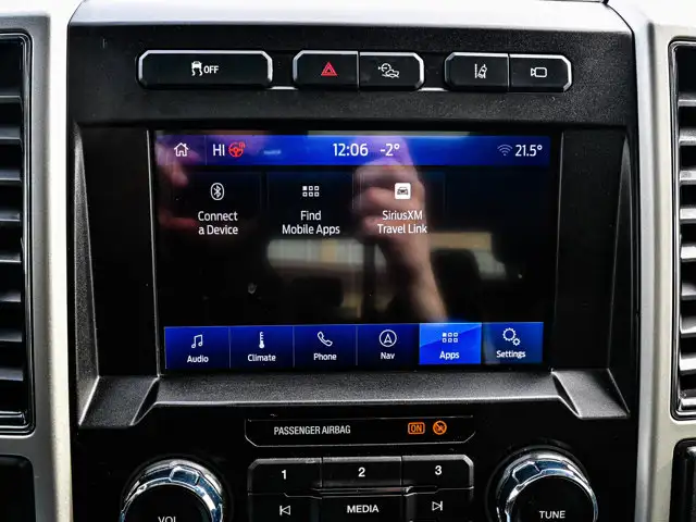2021 Ford Super Duty F-350 SRW LARIAT Tremor Off-Road 7.3L - Photo 26