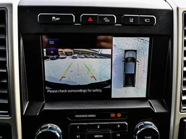 2021 Ford Super Duty F-350 SRW LARIAT Tremor Off-Road 7.3L - Photo 27