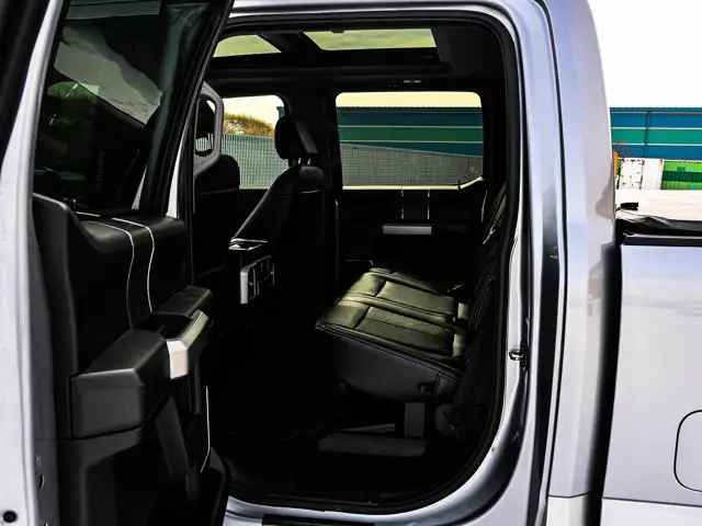 2021 Ford Super Duty F-350 SRW LARIAT Tremor Off-Road 7.3L - Photo 31
