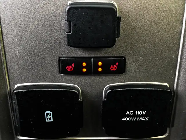 2021 Ford Super Duty F-350 SRW LARIAT Tremor Off-Road 7.3L - Photo 32