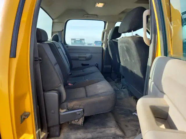 2012 Chevrolet Silverado 2500HD - Photo 18