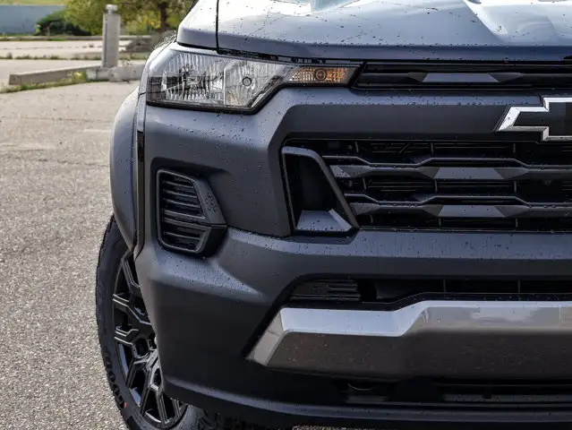 2026 Chevrolet Colorado 4WD Trail Boss - Photo 4