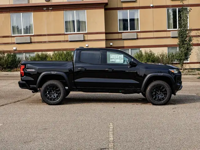 2026 Chevrolet Colorado 4WD Trail Boss - Photo 10