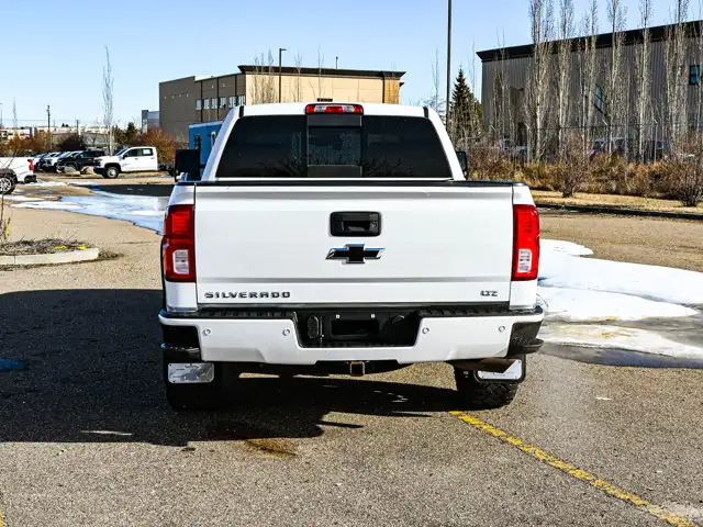 2018 Chevrolet Silverado 1500 LTZ 6.2L - Photo 12