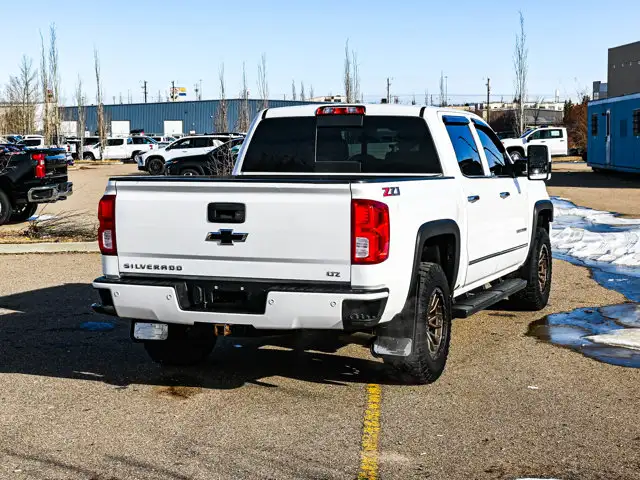 2018 Chevrolet Silverado 1500 LTZ 6.2L - Photo 13