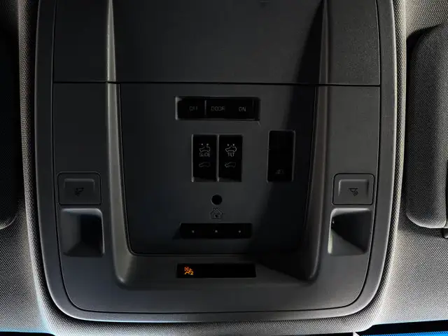 2018 Chevrolet Silverado 1500 LTZ 6.2L - Photo 30