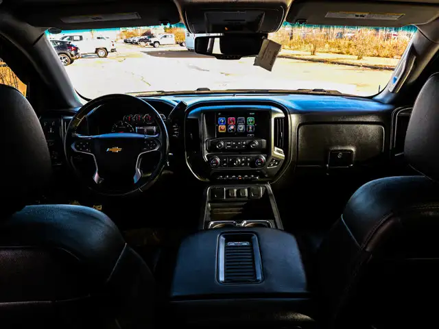 2018 Chevrolet Silverado 1500 LTZ 6.2L - Photo 32