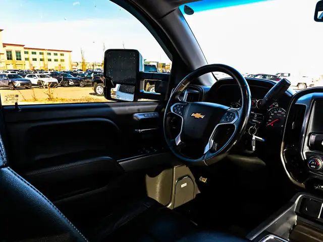 2018 Chevrolet Silverado 1500 LTZ 6.2L - Photo 33