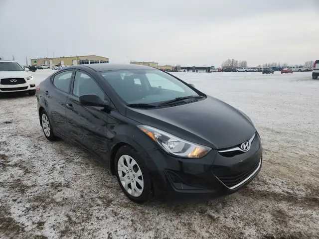 2015 Hyundai Elantra - Photo 2