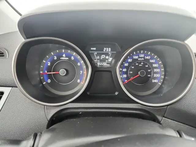 2015 Hyundai Elantra - Photo 14