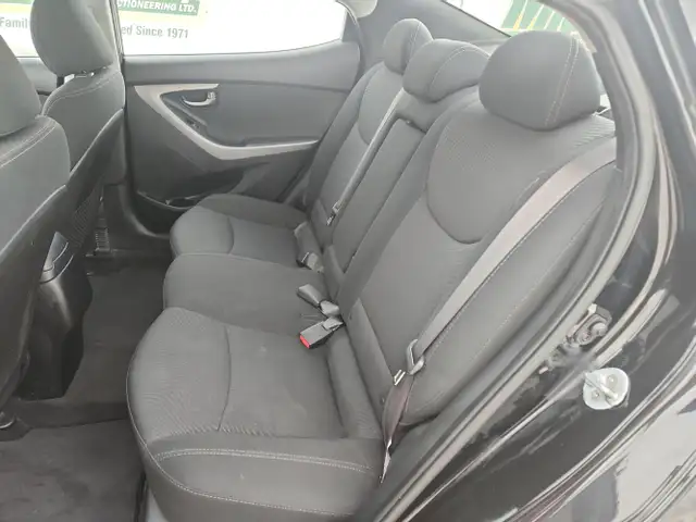 2015 Hyundai Elantra - Photo 21