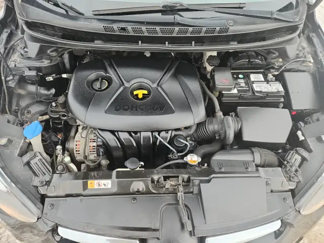 2015 Hyundai Elantra - Photo 25