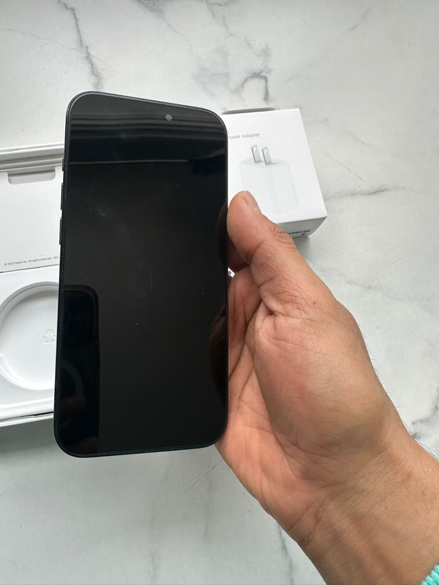 iPhone 15 Pro 128gb 80% batteryAirpods/Fast Charger/Delivery - Photo 3