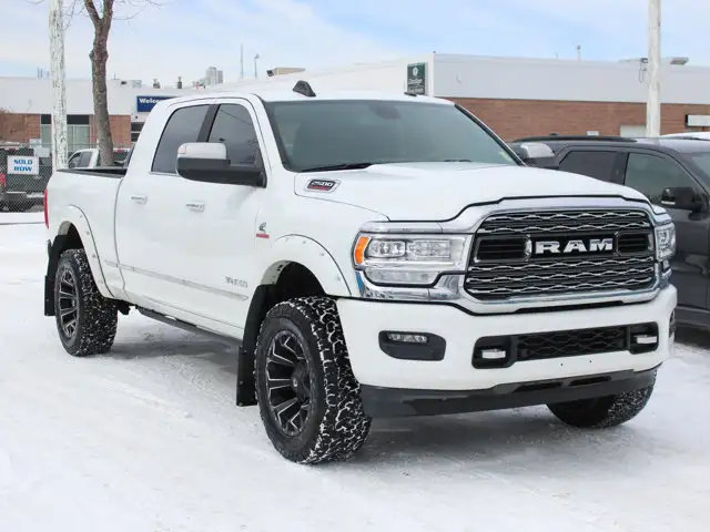2022 Ram 2500 Limited | Power Running Boards | Cummins Diesel - Photo 8