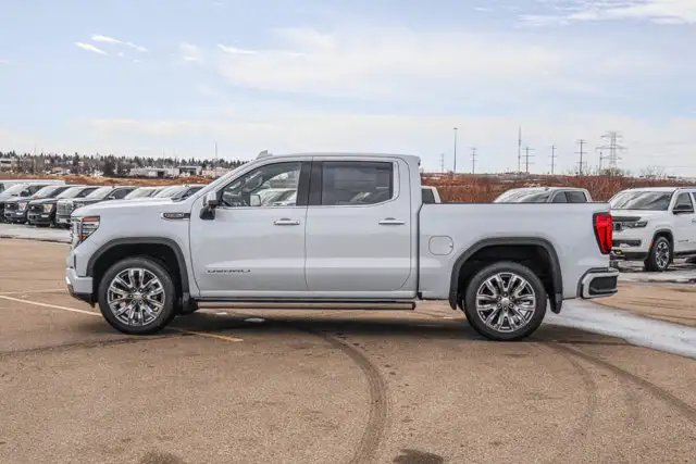 2026 GMC Sierra 1500 Denali - Photo 5