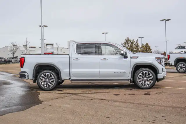 2026 GMC Sierra 1500 Denali - Photo 10