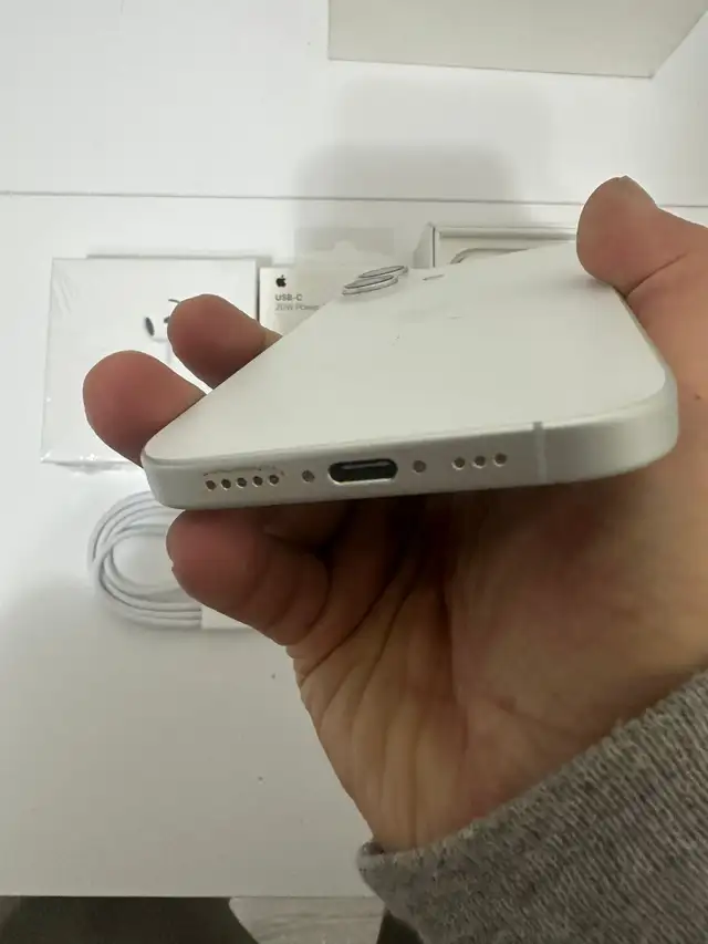 iPhone 16 128gb Airpods/Adapter Pkg/Delivery - Photo 4