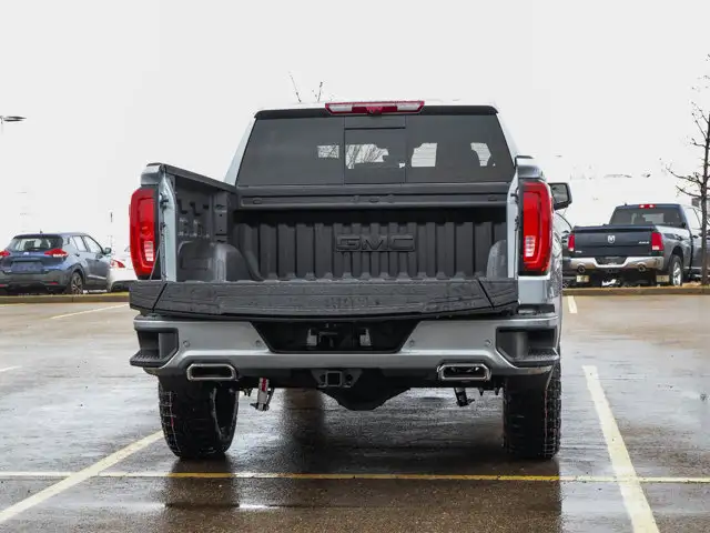 2026 GMC Sierra 1500 AT4 - Photo 9